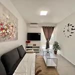 Ana Apartman